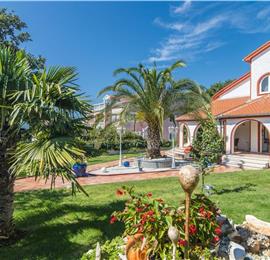 4 Bedroom Villa with Pool and Annex near Porec, Sleeps 8
